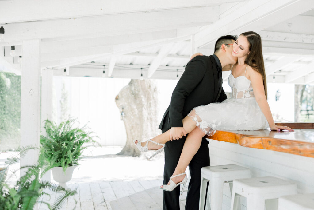 Florida engagement photographer Jessica Thomas capturing natural, timeless moments at Andalusian Oaks