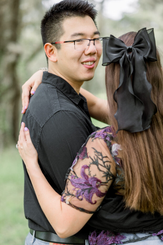 Florida engagement photographer Jessica Thomas capturing natural, timeless moments at Andalusian Oaks